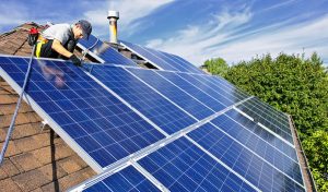 Service d'installation de photovoltaïque et tuiles photovoltaïques à Elliant